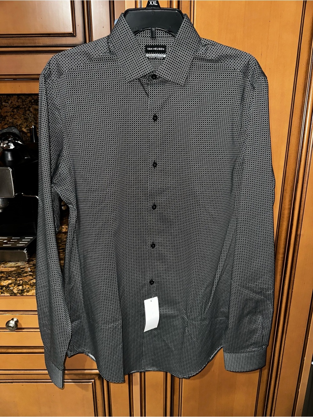 New with Tags Van Heusen Men's Slim Fit Stretch Dress Shirt Black Size Medium